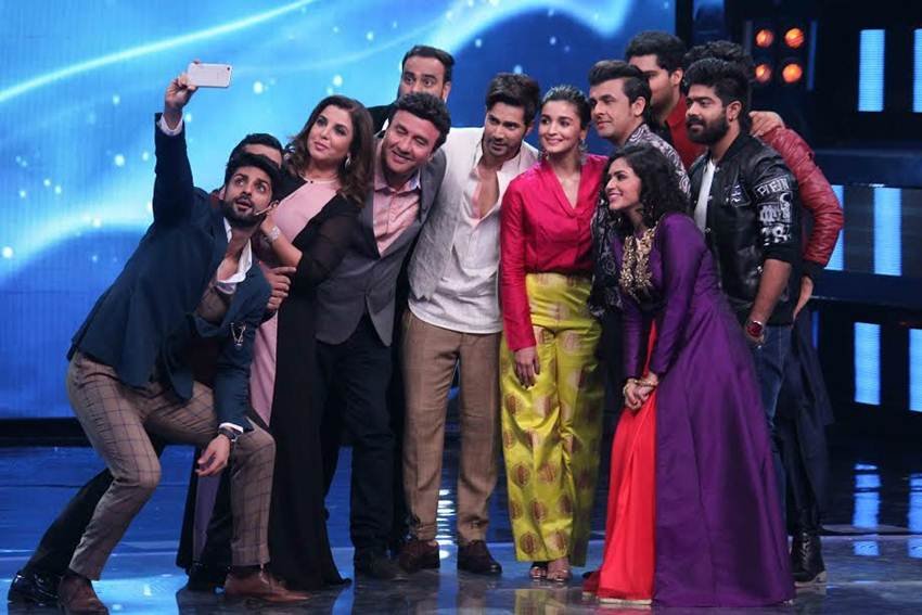 Varun Dhawan,The Voice India,Shaan,Salim Merchant,Neeti Mohan,Benny Dayal,Badrinath Ki Dulhania,Alia Bhatt, Indian Idol seoson 9, Anu malik, Farah Khan, Sonu Nigam, Singing Reality Show