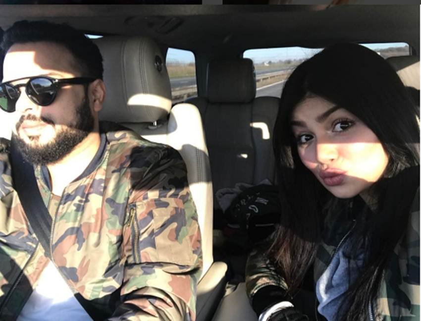 ayesha takia photos jansatta, ayesha takia latest photos, ayesha takia with her Son, ayesha takia Son, ayesha takia With Her Husband, Farhan azmi with mikail, ayesha takia with mikail, mikail Son of Ayesha