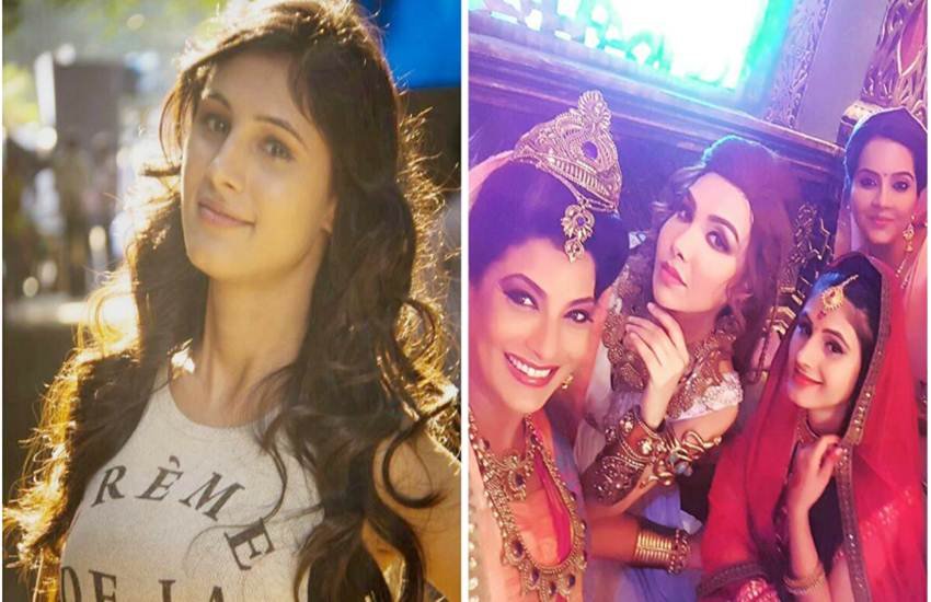 सान्वी तलवार इस शो में चंद्र की दूसरी पत्नी दुरधरा की भूमिका निभा रही हैं। शो में सान्वी के किरदार को चुलबुली बहु के तौर पर देखा जा रहा है।