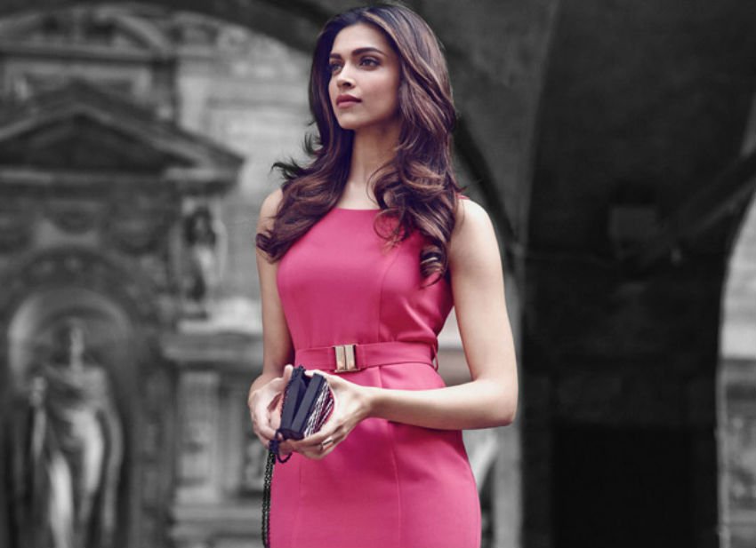 Deepika Padukone, Indian film actress, india, bollywood, bollywood latest news, bollywood latest news hindi, deepika selfie pics, deepika latest news, sanjay leela bhansali, padmavati movie