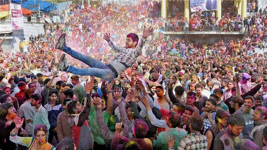 holi, holi celebrations, holi pics, holi photos, holi pictures, holi celebrations india, holi celebrations photos, holi celebrations pics, holi celebrations pictures, holi celebrations news, holi news