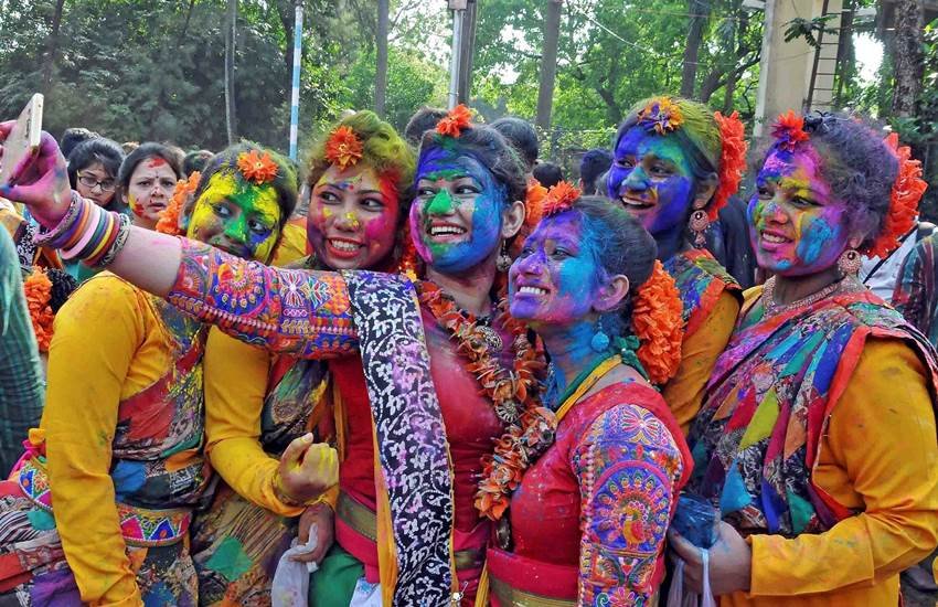 holi, holi celebrations, holi pics, holi photos, holi pictures, holi celebrations india, holi celebrations photos, holi celebrations pics, holi celebrations pictures, holi celebrations news, holi news