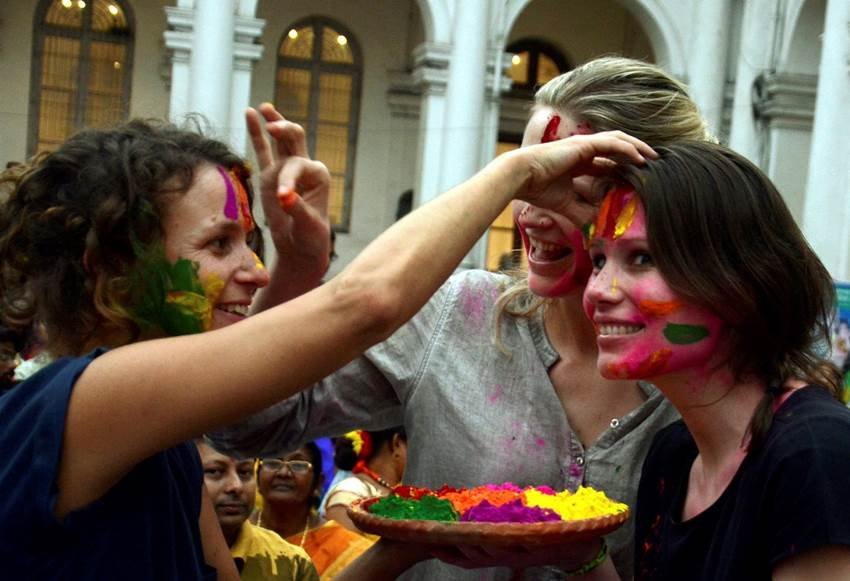 holi, holi celebrations, holi pics, holi photos, holi pictures, holi celebrations india, holi celebrations photos, holi celebrations pics, holi celebrations pictures, holi celebrations news, holi news