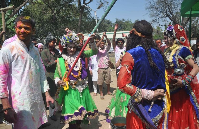 holi, holi celebration, holi 2017, Festival, holi Festival, lalu holi, lalu prashad yadav, बिहार, bihar, biahr health minister, बिहार के स्वास्थ्य मंत्री, होली, बिहार के मुख्यमंत्री, लालू प्रसाद यादव, बिहार के पूर्व मुख्यमंत्री, तेजप्रताप की फोटो, मुलायम सिंह यादव, मुख्‍यमंत्री अखिलेश यादव, मुख्‍यमंत्री अखिलेश यादव ने भी होली