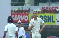 वीडियो: पुजारा-साहा को आउट नहीं कर पाए कंगारू गेंदबाज तो अपनाया ये घटिया तरीका