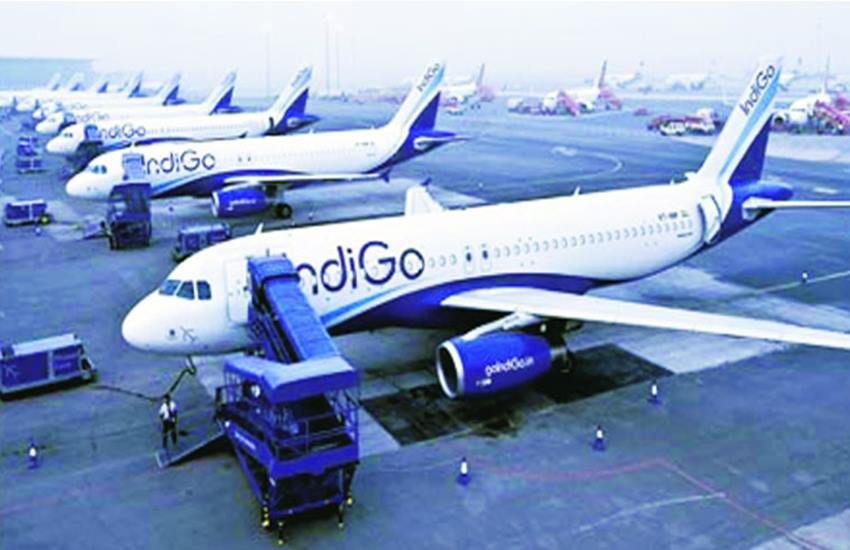 IndiGo, IndiGo Pilot, Passengers,Chennai-Madurai flight, flight 6E-859, Chennai ATC, cockpit, इंडिगो पायलट, विमान, सह-पायलट
