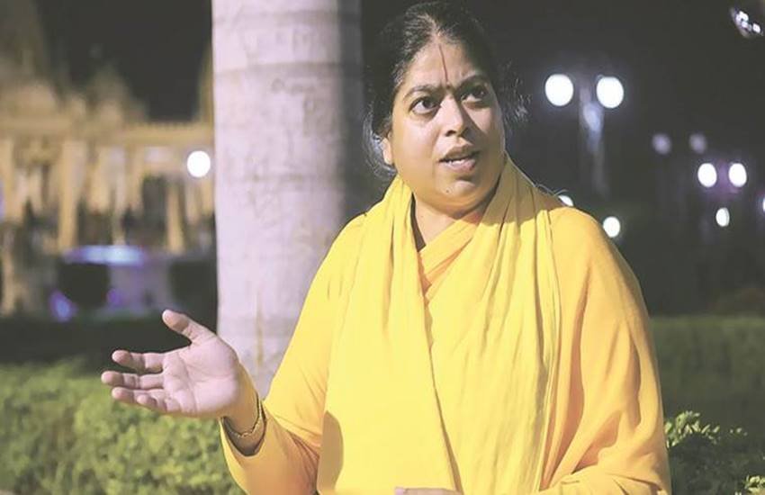 जयपुर होटल अटैक मामले में दर्ज FIR से कमल दीदी का नाम गायब है।