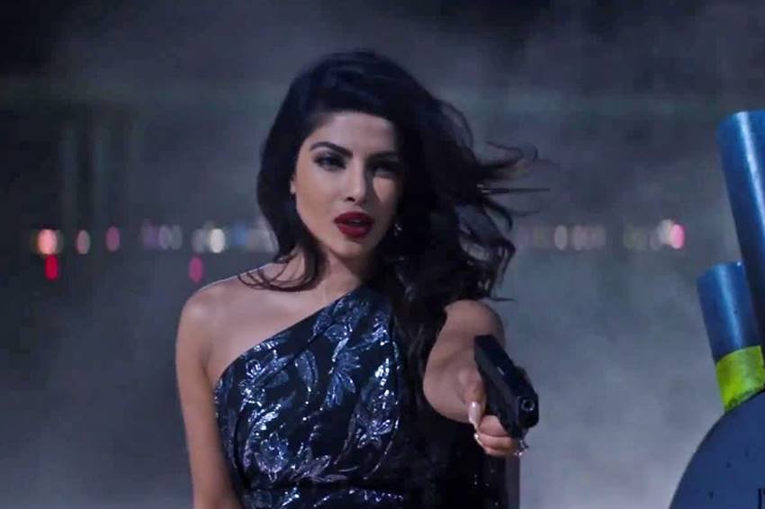 Priyanka Chopra, Dwayne Johnson, The Rock, Baywatch, Zac Effron, Alexandra Daddario, Kelly Rohrbach, Jon Bass, Seth Gordon, Cinemacon, hindi news, entertainment, jansatta