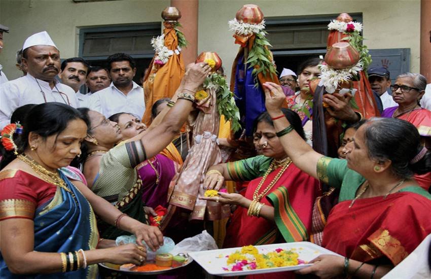 महाराष्ट्र में इस त्योहार को धूमधाम से मनाया जाता है।