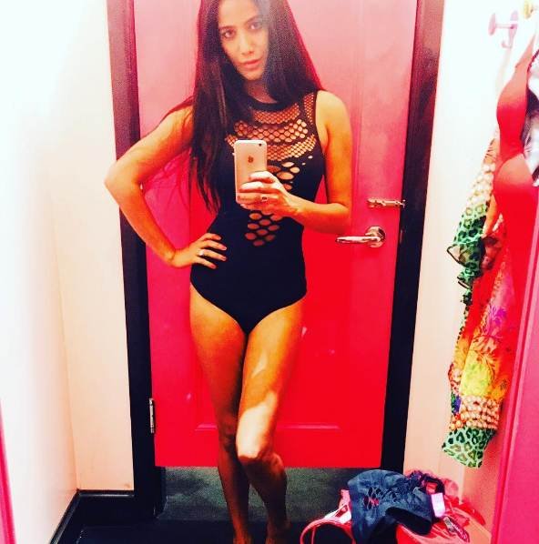 अपने इंस्टाग्राम पोस्ट और ट्वीट्स की वजह से चर्चा में रहने वाली पूनम पांडे साल 2012 में गूगल पर सबसे ज्यादा सर्च की गई सेलेब्रिटी थीं।