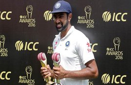 Ashwin, Rahul, Murli Vijay, ravinder jadeje, umesh yadav, इंडियन प्रीमियर लीग (आईपीएल), स्पिनर रविचंद्रन अश्विन, मुस्तफिजुर रहमान, रायल चैलेंजर्स बेंगलूर, कोलकाता नाइटराइडर्स, कप्तान विराट कोहली और तेज गेंदबाज उमेश यादव