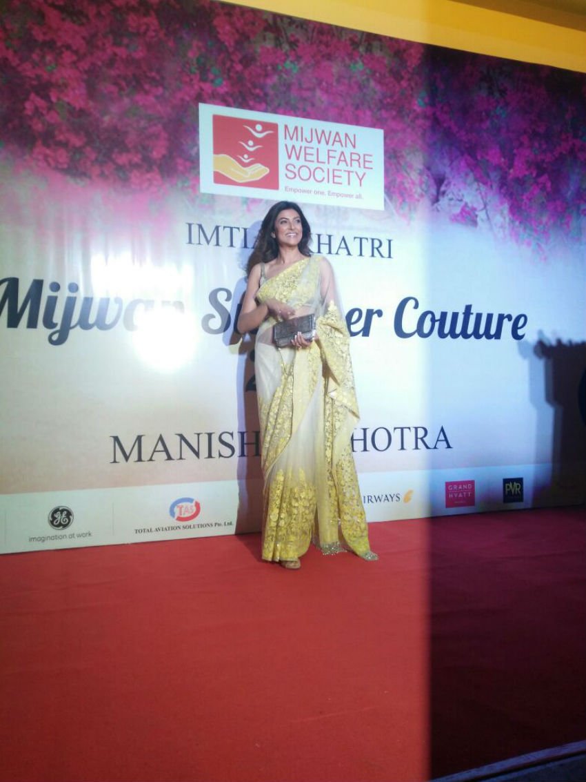 shahrukh, shahrukh khan, anushka, anushka sharma, kajol, jaya bachchan, sushmita sen, manish malhotra, shabana azmi, shree devi, shri devi, javed akhtar, ramp walk