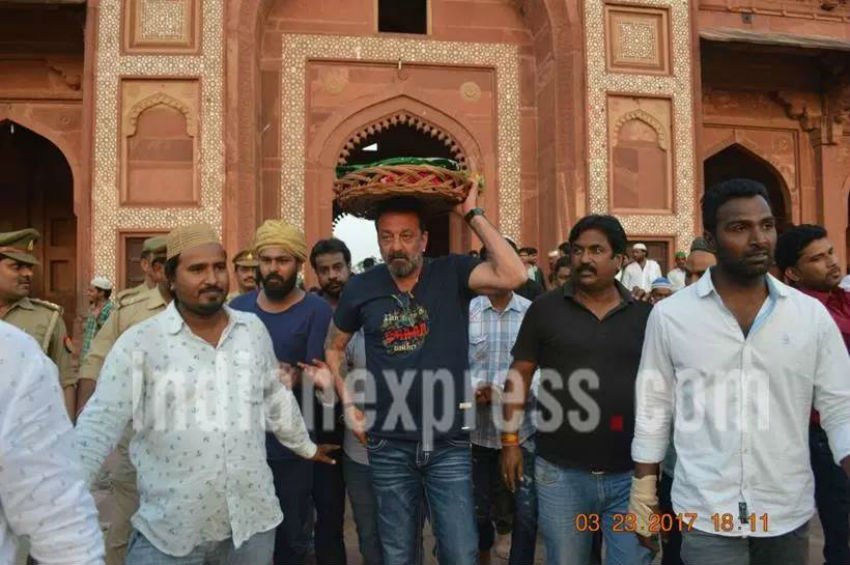 Bollywood, Munna Bhai, actor, Sanjay Dutt, Fatehpur Sikri, bollywood, bollywood news, bollywood news, sanjay dutta latest news, agra, taj, taj fort, bhoomi movie, sanjay dutta biopic, rajkumar hirani