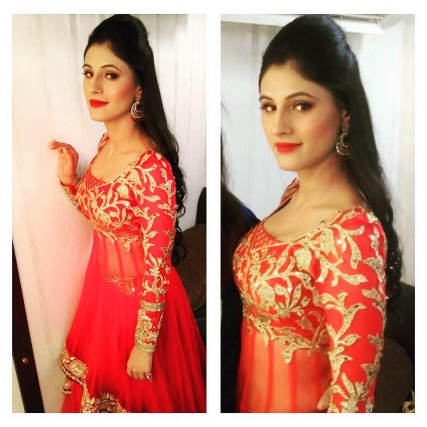 Durdhara, TV Actress Saanvi talwar, Saanvi Talwar Glamorous Look