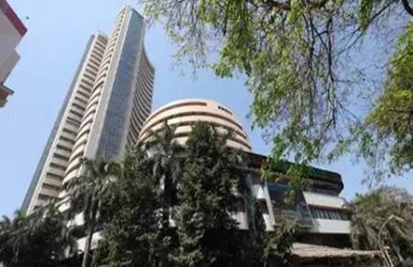 Sensex, Nifty, Sensex Down, Nifty Down, Sensex Down 152 Points, Nifty Down 42 Points, Early Trade, Sensex update, Nifty Update, Sensex today, Nifty today, business news