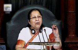 सुमित्रा महाजन के घर मिटा पार्टियों का भेद, तीन नवविवाहित सांसदों को दावत पर बुलाया, तोहफे देकर विदा किया