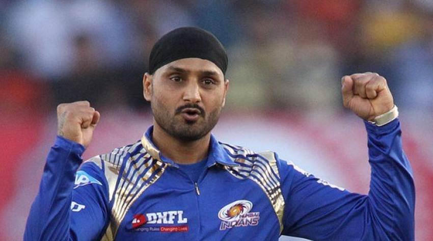 IPL, IPL 2017, Indian Premier Legue, Harbhajan Singh, Turbonator, Mumbai Indians, Rising Pune Supergiants, Cricket News, Sports News, Harbhajan Singh Two hundred wickets in T20, Harbhajan Singh completed two hundreds wickets in T20. Harbhajan Singh Record