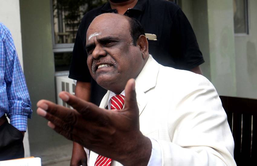 Justice karnan, cs karnan, calcutta high court justice karnan, supreme court, karnan to be jailed, karnan-prison,karnan sentenced, karnan flee India, karnan left India, Karnan leaves india, karnan out of India, justice khehar, Kolkata police, india news, Jansatta, Hindi news