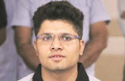 JEE mains में कंपाउंडर के बेटे ने किया टॉप, जानिए क्या है 360 अंक लाने वाले कल्पित वीरवल की दिनचर्या