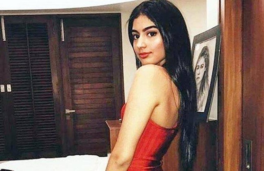 sridevi, khushi kapoor, sridevi daughter, jhanvi kapoor, jhanvi khushi photos, sridevi comeback film, sridevi mom, khushi kapoor hot photos, jhanvi kapoor hot, bollywood news in hindi, entertainment news in hindi