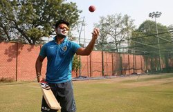 IPL-10 में खेल रहे इस खिलाड़ी के पिता का हुआ अचानक निधन, टीम को छोड़ लौटे घर