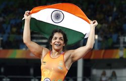 युनाइटेड वर्ल्ड रेसलिंग की रैंकिंग में साक्षी मलिक को मिला पांचवा स्थान, संदीप तोमर टॉप-10 में शामिल