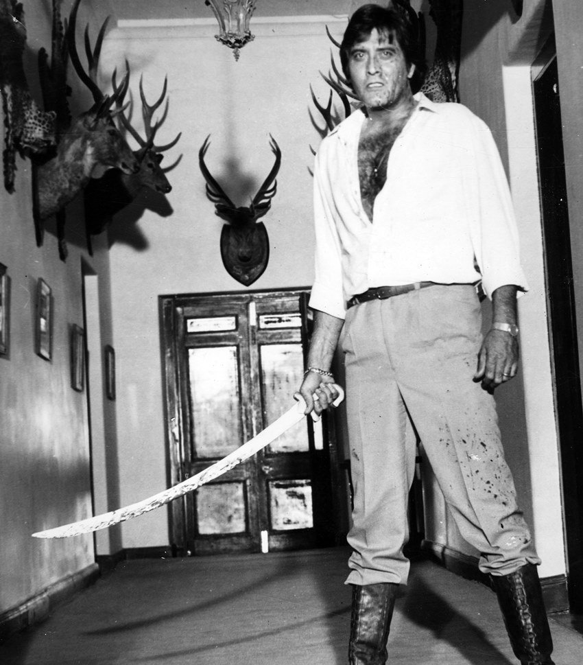 Vinod Khanna, Vinod Khanna in Hospital, Vinod Khanna cancer news, Vinod Khanna bladder cancer, Vinod Khanna unknown facts, Vinod Khanna movies, Vinod Khanna photos, Vinod Khanna hospital photos, Vinod Khanna hospital pics, Vinod Khanna facts, actor Vinod Khanna, vinod khanna latest news, Hindi news Updates