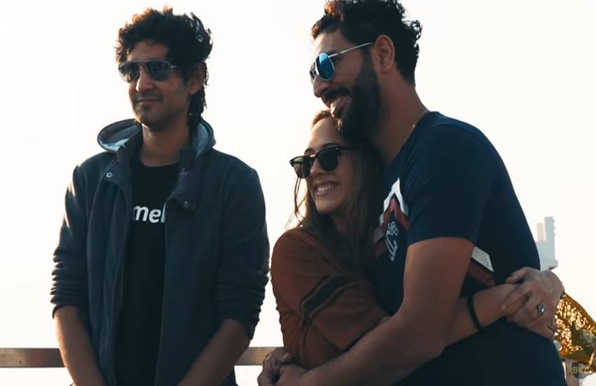 Yuvraj Singh, Hazel Keech, Gaurav Kapoor, Breakfast with Champions, Mohammad Kaif, Dimitri Mascarenhas, Dimitri Mascarenhas hits five consecutive sixes to yuvraj Singh, Cricket News, Sports News, Hazel Keech poor knowledge of cricket, Yuvraj's wife Hazel Keech Funny answers