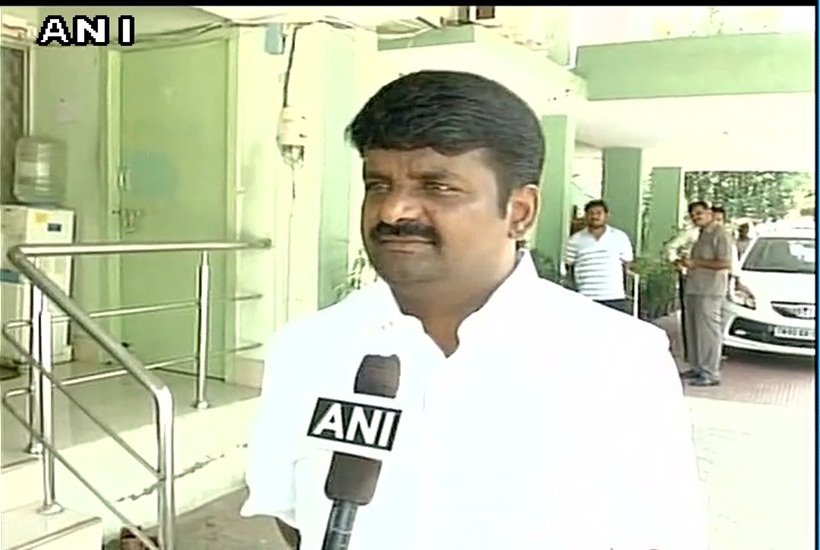 R K nagar seat, Cash for vote, Sasikala led faction of AIADMK, TTV Dinakaran, Cash for vote, Election commission of India, BY poll, Rs 89 crore distrubuted, TN news, Chennai
