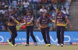 VIDEO: दिल्ली के खिलाफ IPL मैच में तिलमिलाए गौतम गंभीर, कैच लेने के बाद एेसे निकाला गुस्सा