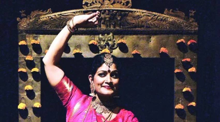 गीता चंद्रन का भरतनाट्यम नृत्य,
