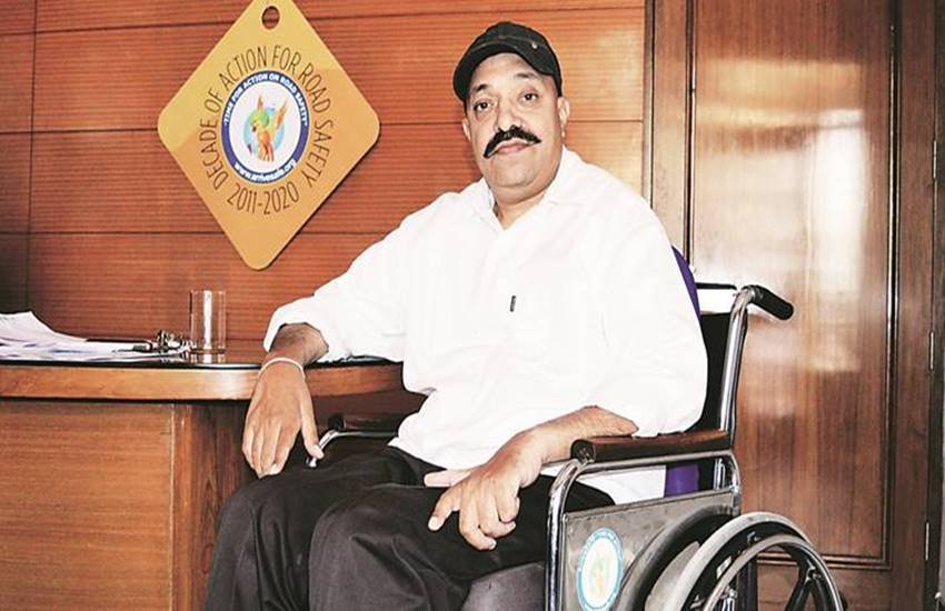 47 वर्षीय हरमन सिद्धू एक सड़क दुर्घटना के बाद व्हीलचेयर पर अपनी जिंदगी बिता रहे हैं।