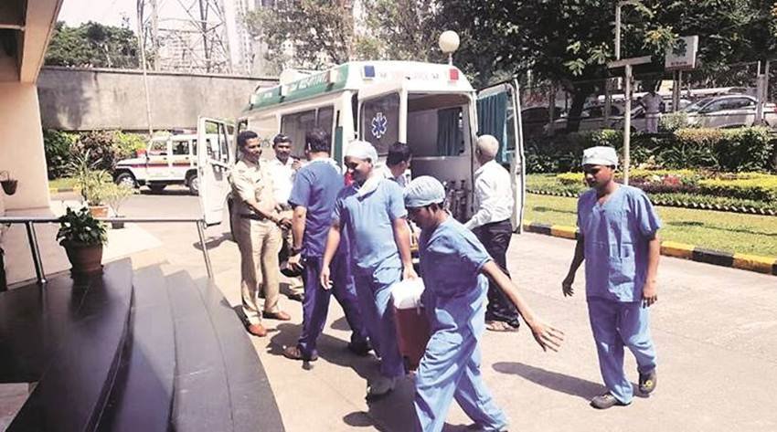 मुंबई के करीब ठाणे के एक अस्पताल में हृदय प्रत्यारोपण के बाद यूक्रेन की 27 वर्षीय महिला को नयी जिंदगी मिली है।