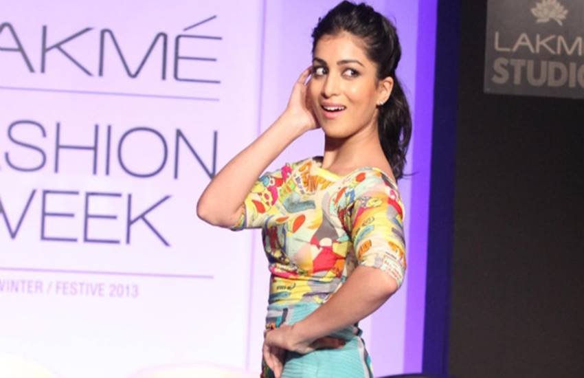 IPL, IPL 10, ipl 2017, ipl season, IPL anchors, IPL Anchor in 2016, First anchor in ipl, IPL Anchors pics, mandira bedi, karishma kotak, rochell, ipl opening, ipl host, ipl news