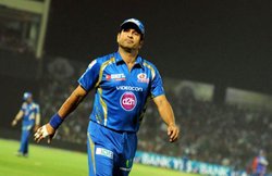 IPL 2017: सचिन तेंदुलकर ने केकेआर-गुजरात लॉयंस मैच को लेकर ट्वीट में कर दी गलती, लोगों ने दिलाया याद