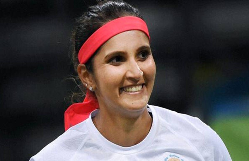 मियामी ओपन: सानिया मिर्जा – स्ट्राइकोवा की जोड़ी फाइनल में पहुंची