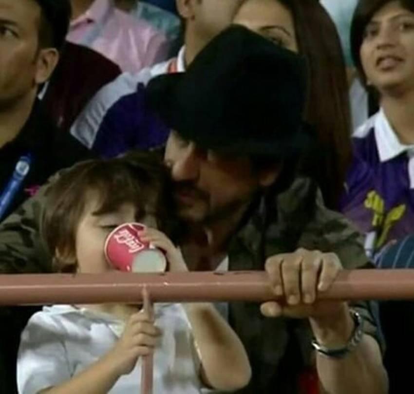 IPL 10, IPL, Shah Rukh Khan, Indian Premier League, AbRam, Sports, Cricket, Kolkata Knight Riders, Gujarat Lions"