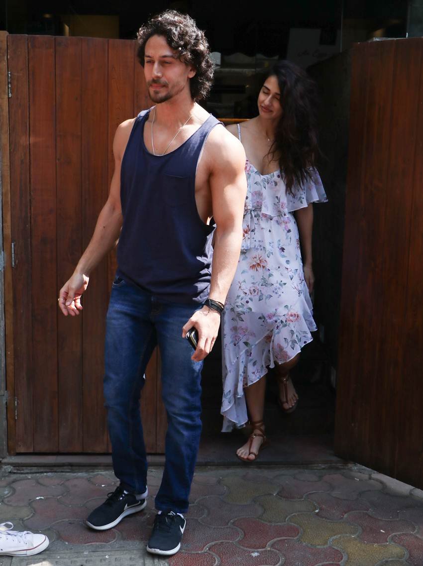 tiger shroff, disha patani, tiger shroff gilfriend, disha patani boyfriend, disha patani hot photos, disha patani photos, tiger shroff hot photos, tiger shroff photos, disha tiger photos, disha patani and tiger shroff photos, photos of disha patani and tiger shroff, jansatta