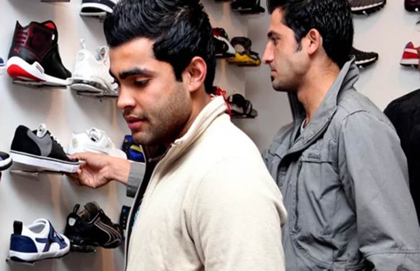 umar akmal, junaid khan, pakistan cricket, pakistan cricket board, PCB, umar akmal junaid khan spat, cricket news, sports news