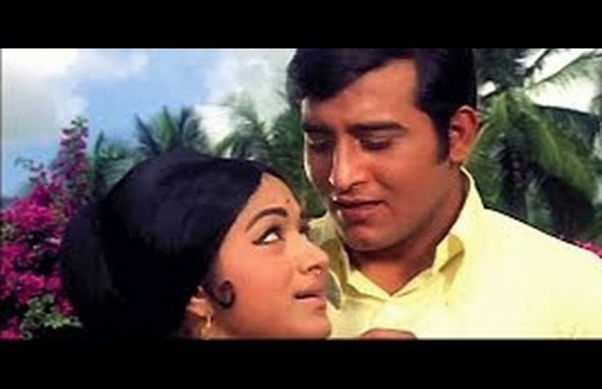 vinod khanna, vinod khanna dead, vinod khanna death, vinod khanna death news, vinod khanna career, vinod khanna movies, vinod khanna bollywood carrier, vinod khanna dead, vinod khanna passes away, vinod khanna all movies list, vinod khanna movies list, vinod khanna bollywood, vinod khanna actor, vinod khanna news updates, latest news updates in hindi