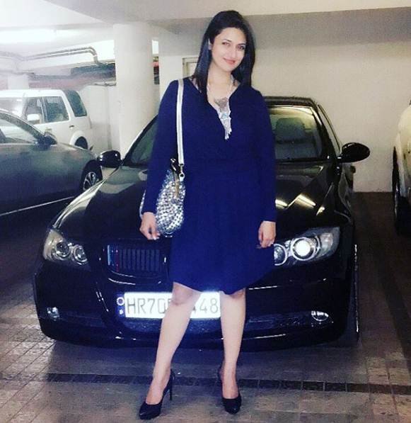 टीवी शो ‘ये है मोहब्बतें’ में दिव्यांका त्रिपाठी दहिया में काम करने से इनकी की फैंन फॉलोइंग काफी लंबी हो गई। इस शो के दर्शकों दिव्याकां के किरदार ‘इशिता भल्ला’ को बेहद पसंद करते हैं।