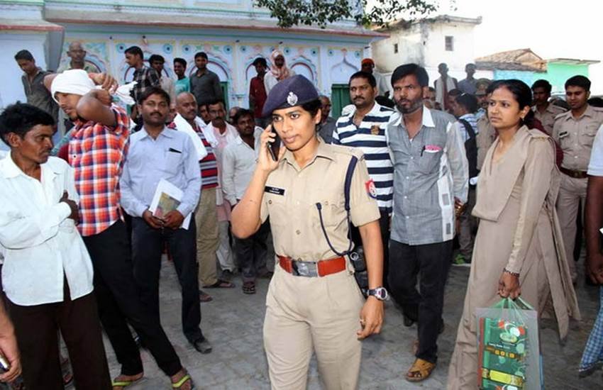 तस्वीर का इस्तेमाल चारु निगम की फेसबुक प्रोफाइल से किया गया है।