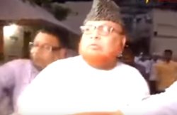 पीएम नरेंद्र मोदी पर फतवा जारी करने वाले मौलाना बरकती की कथित पिटाई का वीडियो सोशल मीडिया पर हुआ वायरल