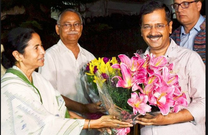 दोनों मुख्यमंत्रियों ने कई मुद्दों पर बात की