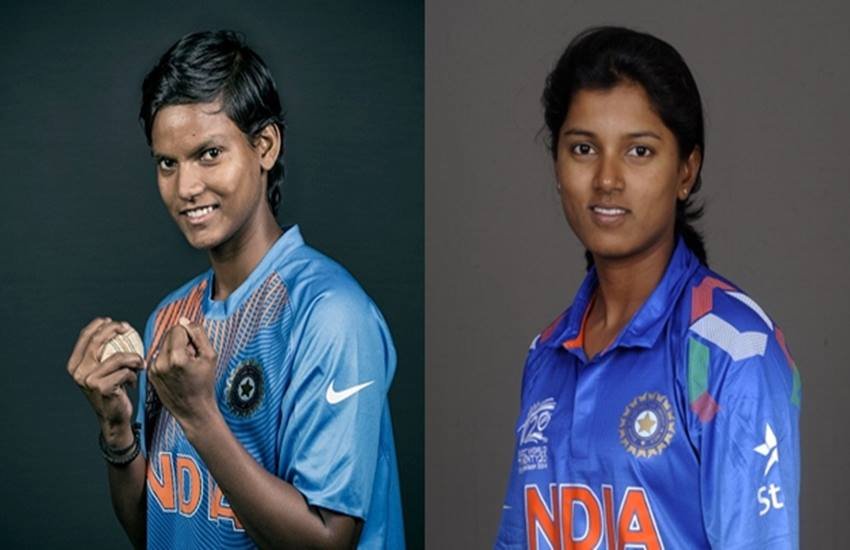 भारतीय महिला क्रिकेट टीम की खिलाड़ी दीप्ति शर्मा (बाएं) और पूनम रौत (दाएं)।