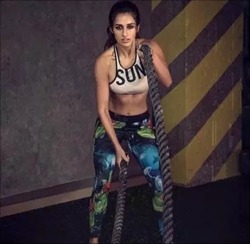 disha patani, disha patani photos, disha patani hot image, disha patani images, disjha patani ms dhoni the untold story, disha patani instagram, disha patani movies, disha patani bikini, disha patani bikin pictures, disha patani sexy images, disha patani sexy photos, disha patani karan johar party, disha patani news, entertainment news in hindi