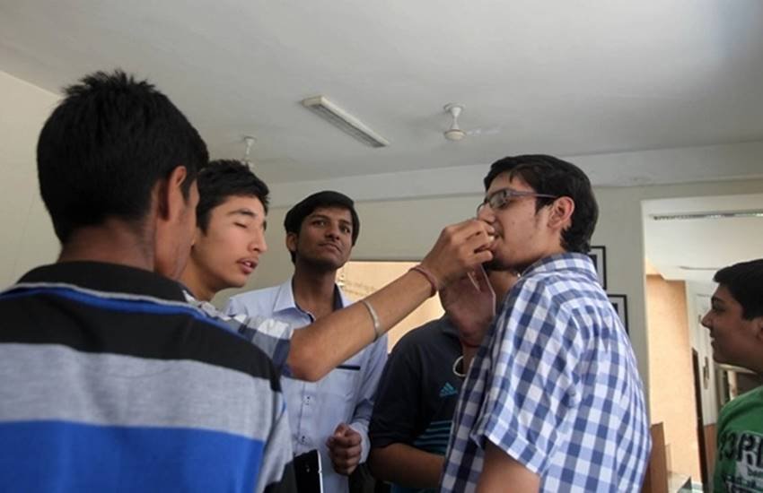 jee advanced, jee advanced 2017, jee advanced 2017 admit card, jee advanced admit card, jee advanced admit card 2017, jeeadv.ac.in, www.jeeadv.ac.in, jeeadv.ac.in admit card, jeeadv.ac.in 2017, jee advanced exam, jee 2017, jee exam, jee advanced 2017 exam date, latest updates, jee exam news