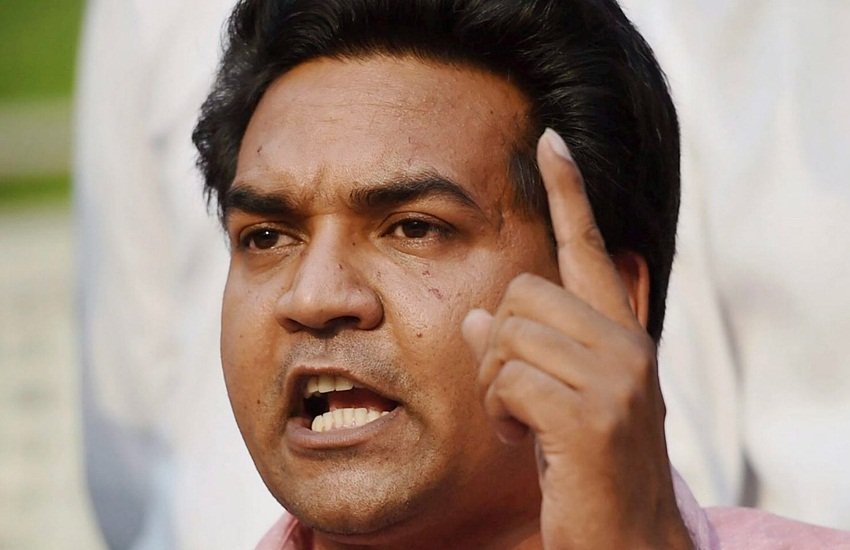 Kapil Mishra, Kapil Mishra Beaten, Kapil Mishra vs arvind kejriwal, Kapil Mishra Assaulted, Delhi assembly, hindi news
