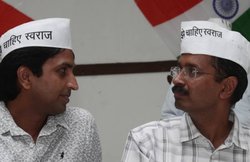 आंदोलन में वापस लौटेंगे अरव‍िंद केजरीवाल, कुमार व‍िश्‍वास को बनाएंगे पार्टी संयोजक, मनीष स‍िसोद‍िया होंगे सीएम
