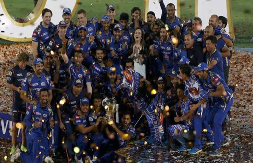 IPL 2017, IPL 10, Indian Premier Legue, IPL Awardees, Award Winners of IPL 2017, David Warner Orange Cap winner, Bhuvneshwar Kumar Purple Cap winner, Basil Thampi Emerging Player of IPL 2017, Cricket News, Sports News, Full list of award winners of IPL 2017